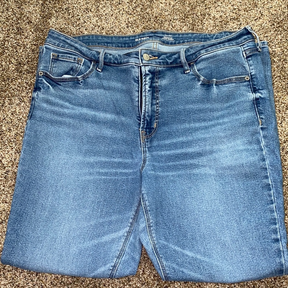 Old Navy High Rise Rockstar Super Skinny Jeans